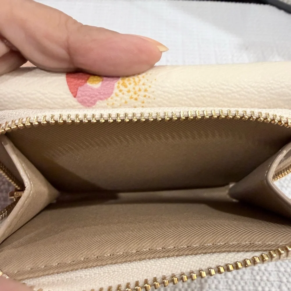 Coach Scout with Floral Wallet-2 pcs set - Picture 14 of 14